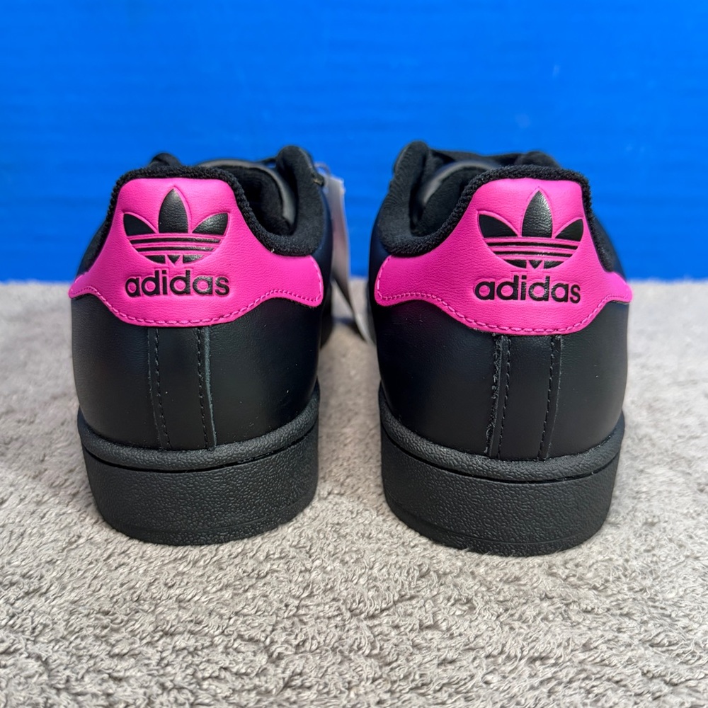 Adidas superstar 2 w
Brand new - Picture 3 of 10